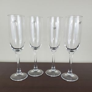 NWOT Pasabahce Champagne Glasses, Turkey - Set of 4